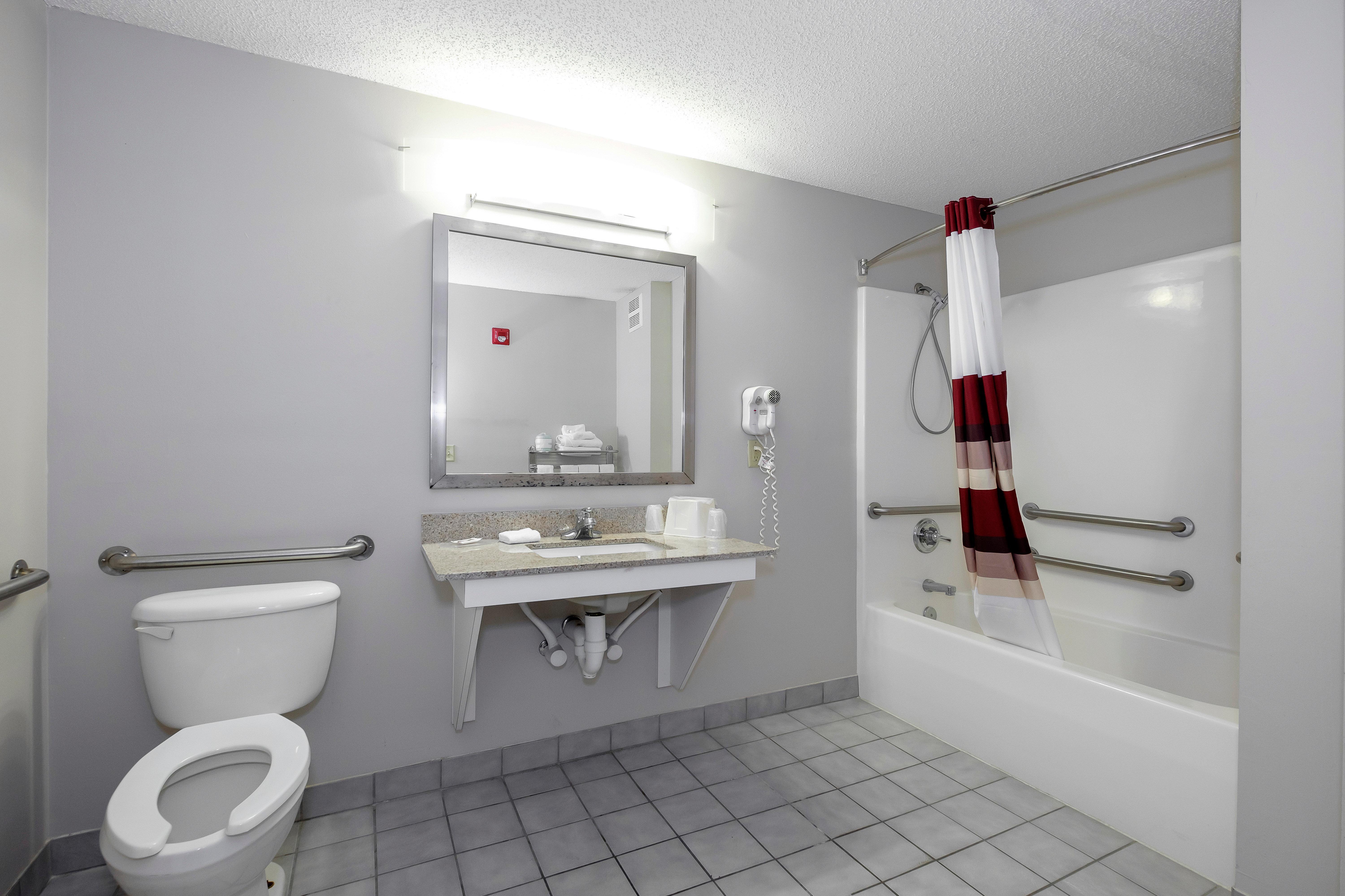 Red Roof Inn Defuniak Springs Exterior photo